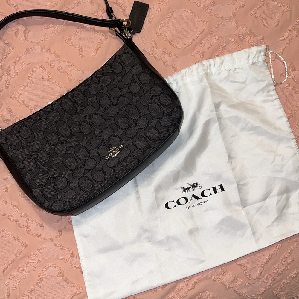 Coach Signature Shoulder Bag (Black) with Dust Bag